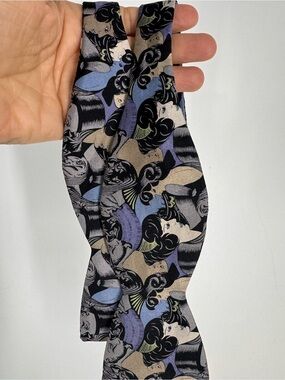 Escher heads Beau Ties of Vermont purple print one size SILK bow tie